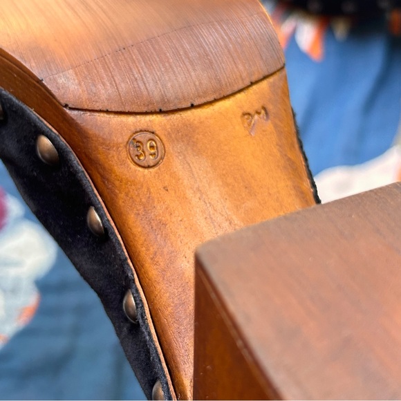 CORDANI Winnie black suede peep toe heel - Size 39/US 9 - Picture 5 of 8